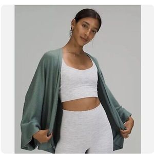 EUC size M/L lululemon Tidewater teal cashlu knit textured sweater.